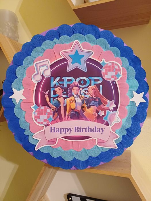 Piñata pinata party K- POP