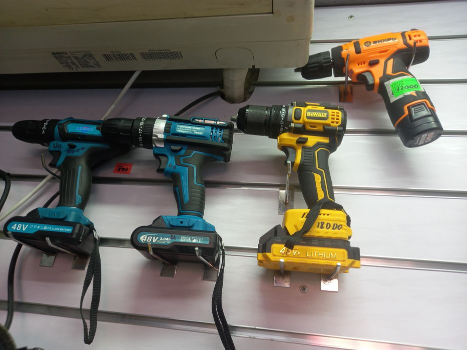 Продам новые электро инструментый шуруповерт