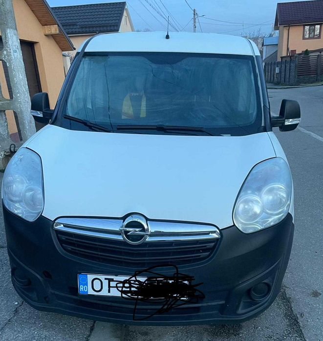 autoutilitara Opel Combo