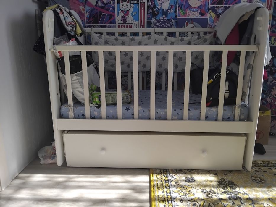 Детская кроватка