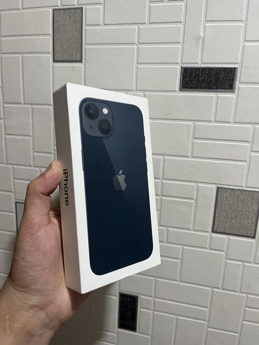 Продается айфон 13