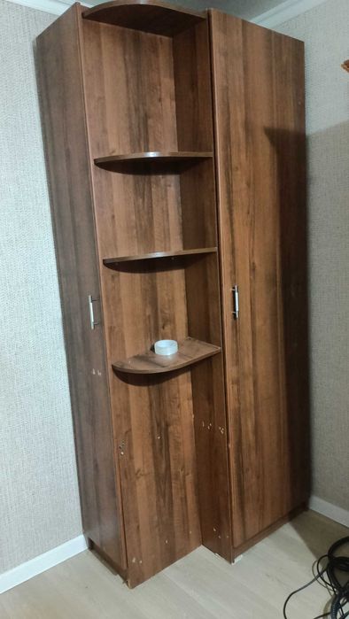 Шкафы для одежды