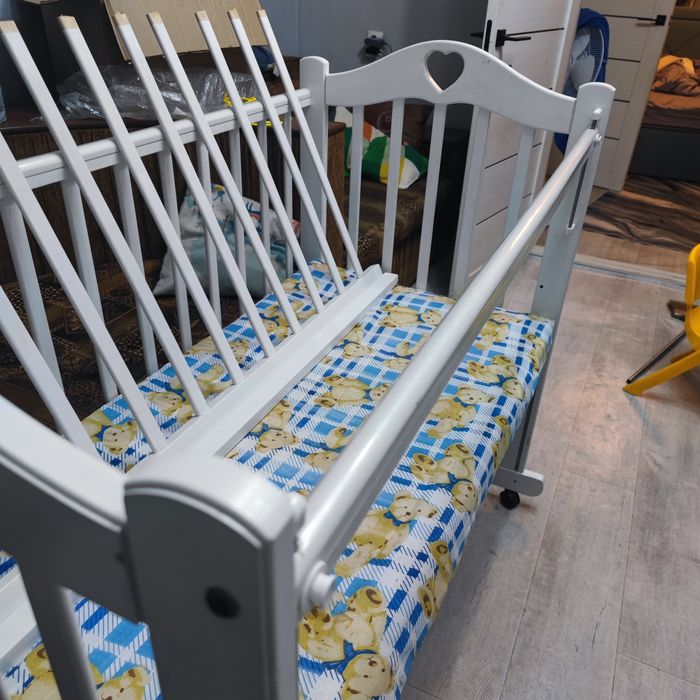 Манеж/детская кровать