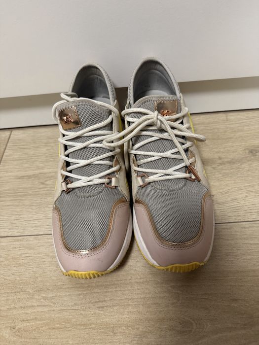 Дамски маратонки Michael Kora