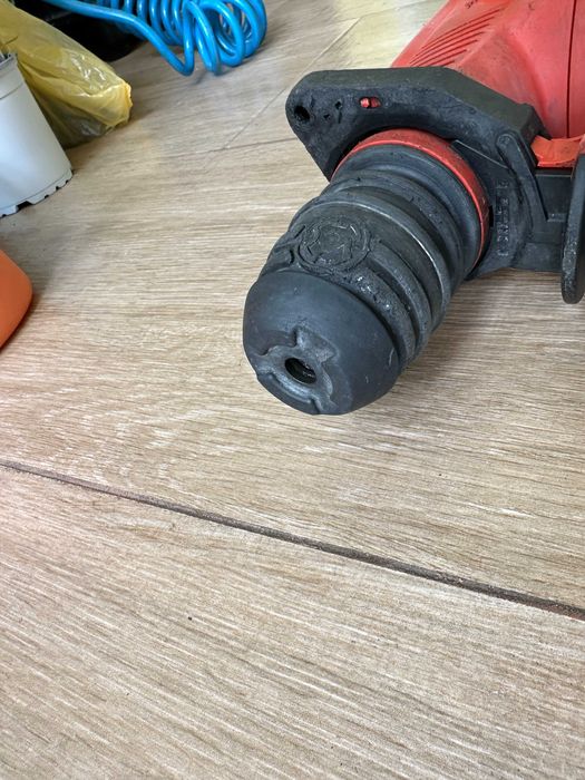 HILTI TE 30-ATC/AVR перфоратор SDS plus 1010 W