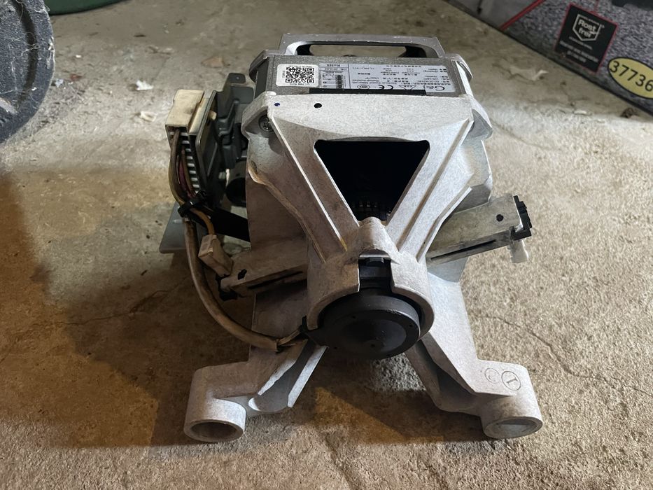 Vând motor mașina Samsung