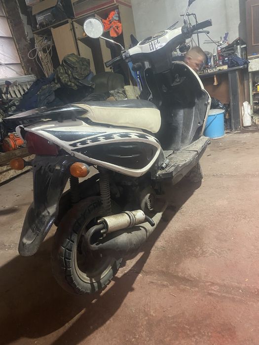 Продам скутер Racer