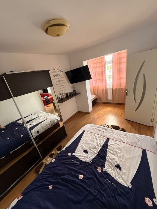 Vând apartament 2 camere