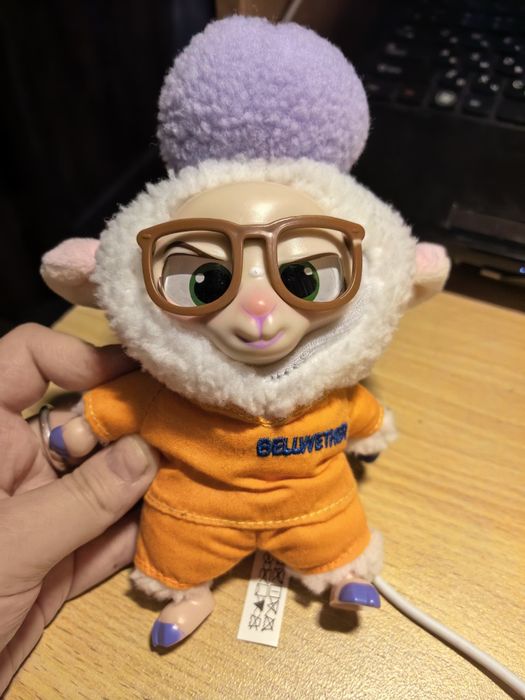Игрушка - брелок Miniso