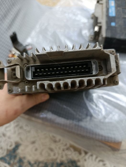 Продам блок управления двигателем