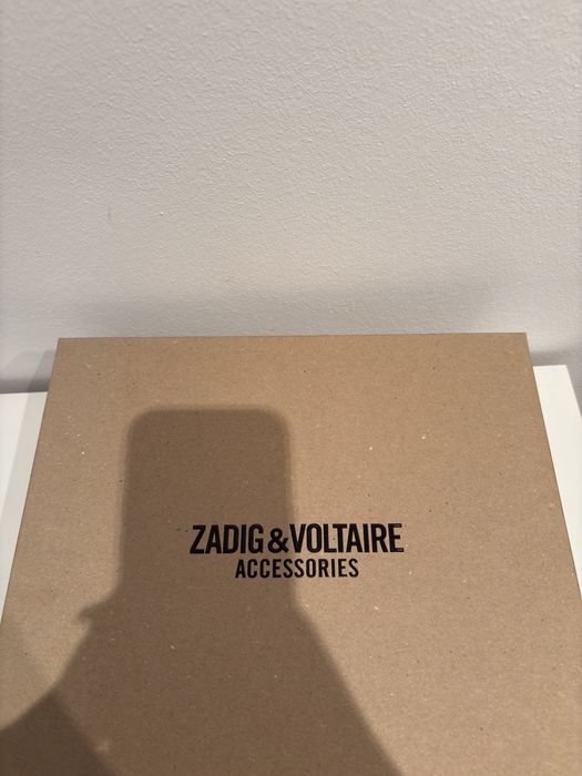 Botine Zadig & Voltaire de piele întoarsă, negre, cu ținte argintii