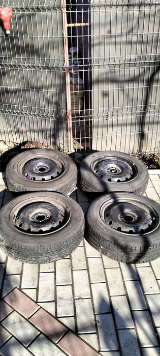 Genți cu anvelope de vară 185/65/R15  88T