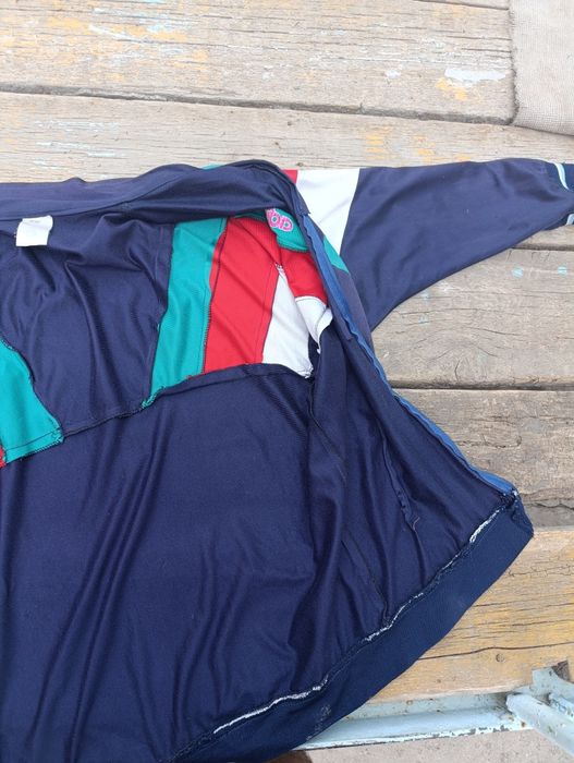 Adidas одежда старый ветровка. Adidas vitrovka kiyimi