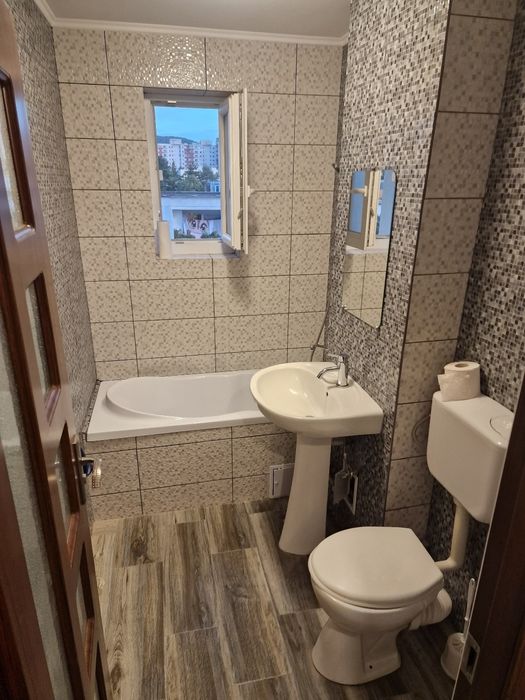 Apartament cu 2 camere de inchiriat