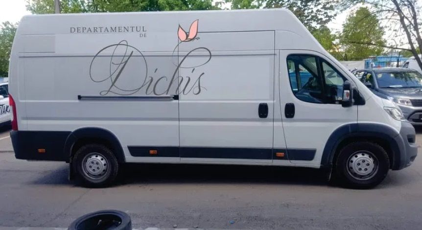 Autocolant texte decupate - pt inscriptionari magazine si masini