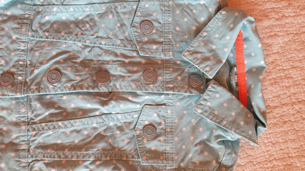 Детско яке на точки