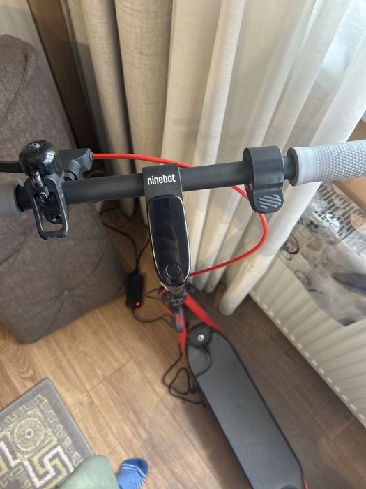 Trotineta electrica ninebot