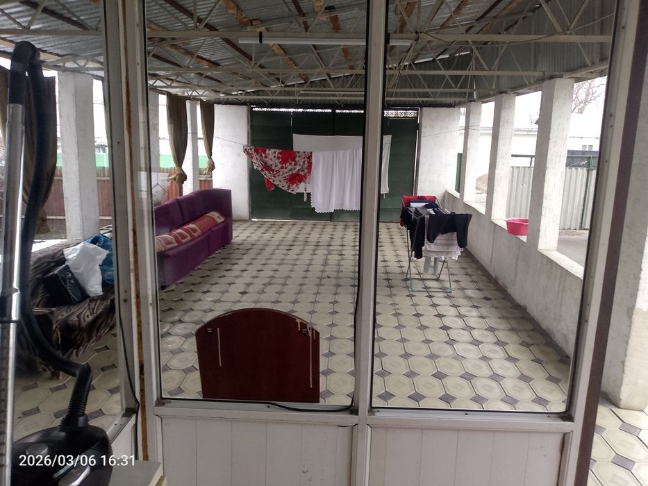 Продам дом  и красного кирпича.