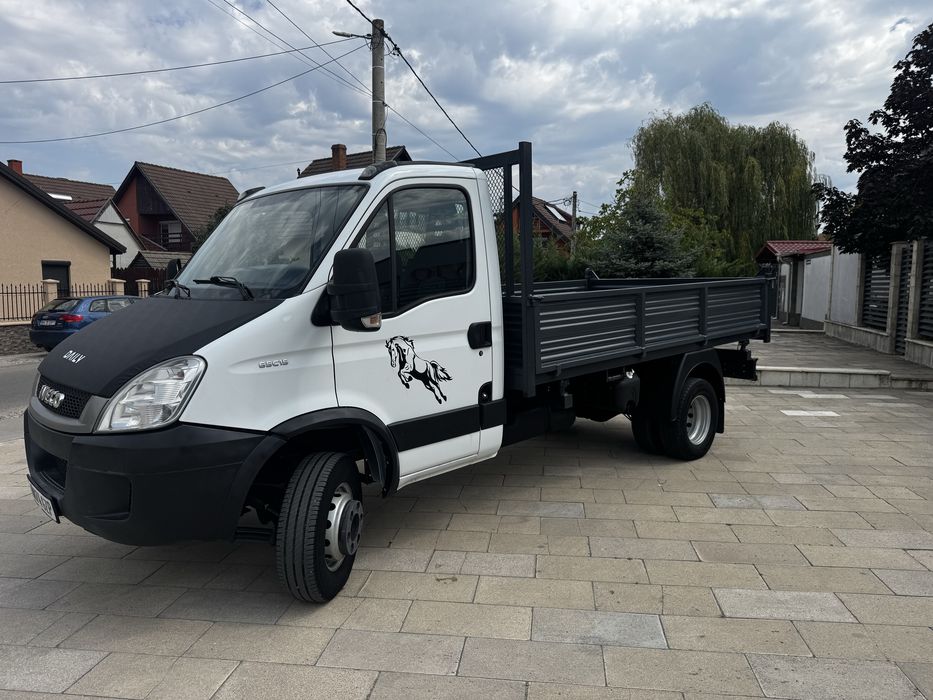 Iveco Daily 65C15 basculabil pe 3 parti  an 2011 de Spania