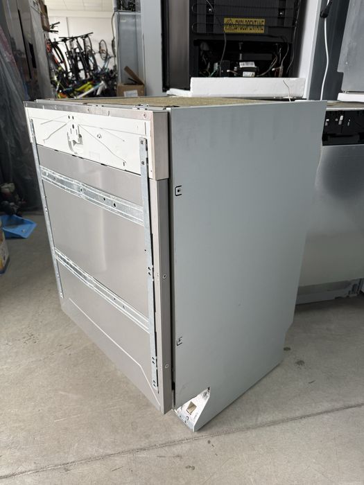 Съдомиялна машина за вграждане MIELE 60см,