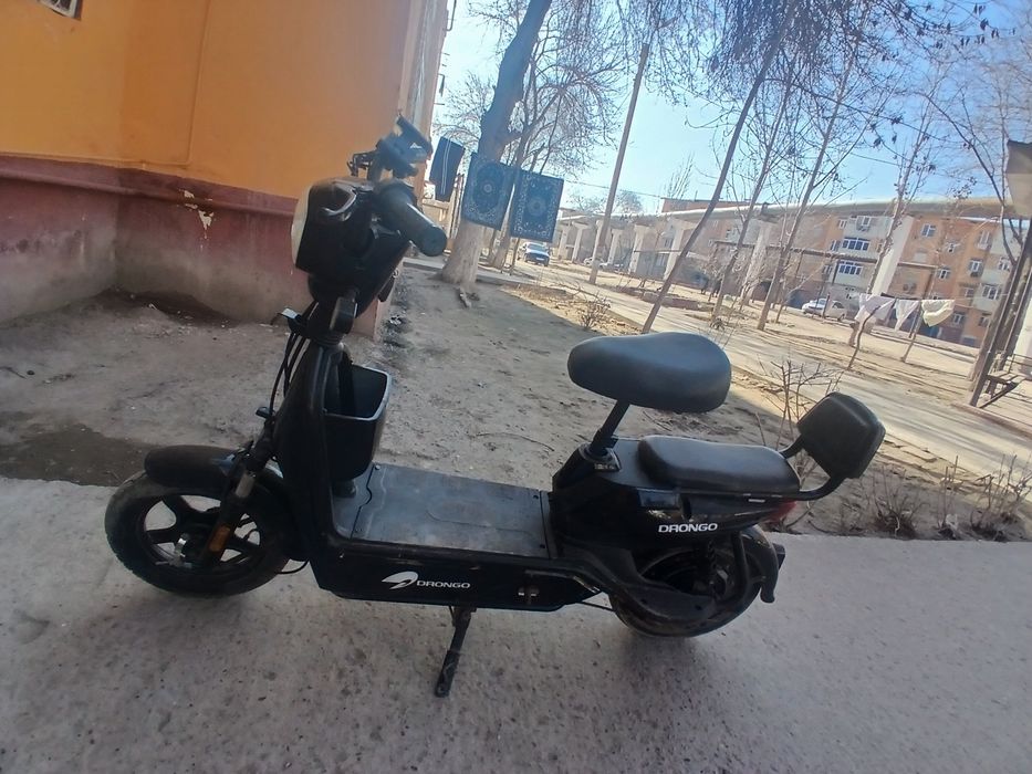 Скутр продайотся