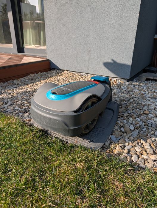Robot de tuns gazon Gardena Sileno City – utilizat, stare foarte bună