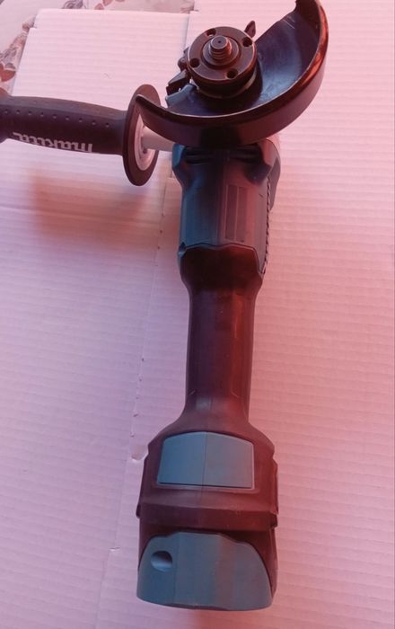 Makita DGA463Z pret Fix