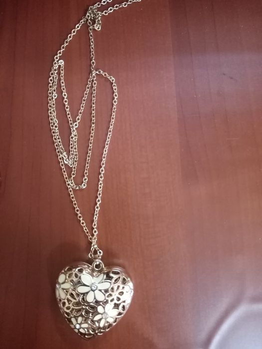 Бижутерия хорошего качества, комплекты