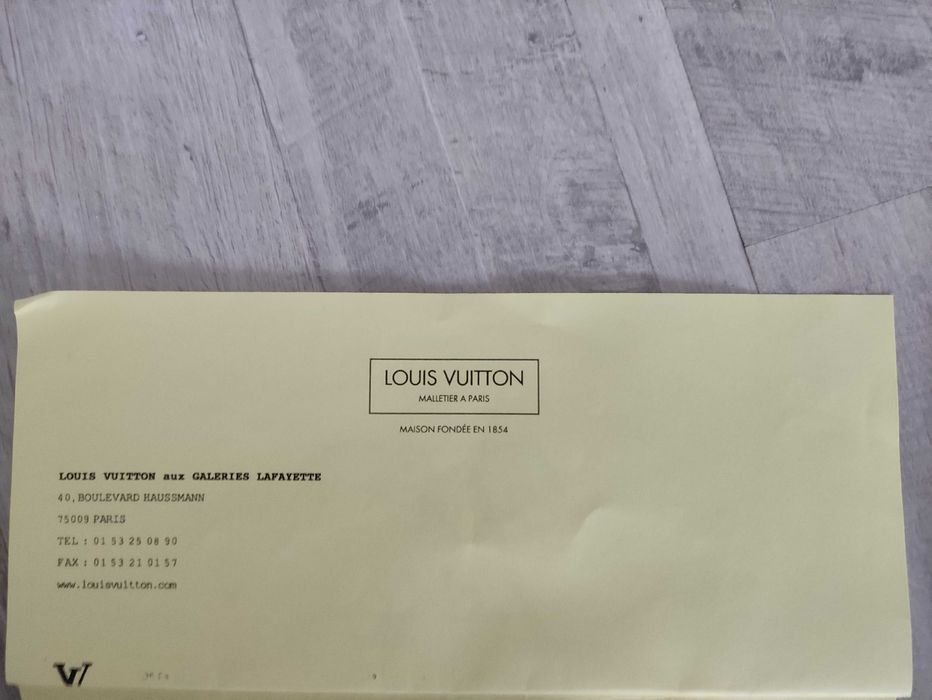 Geantă Louis Vuitton nouă