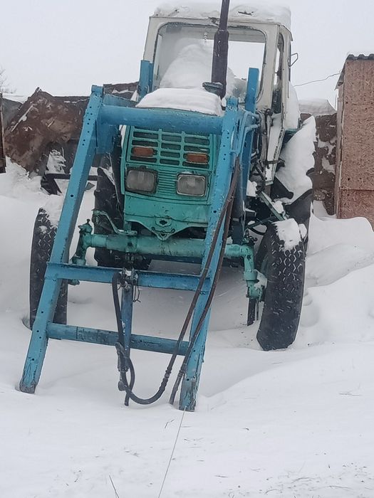 Продам трактор  ЮМЗ 6