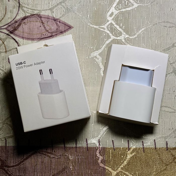 Iphone.Заряд. устройствa(блоки питания), зарядки, кабель(шнур). Apple