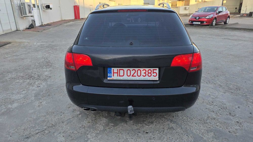 Un autoturism audi A4 2007