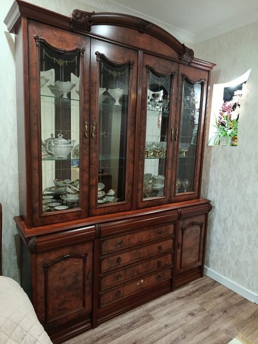 Три в одном шкаф диван кресло