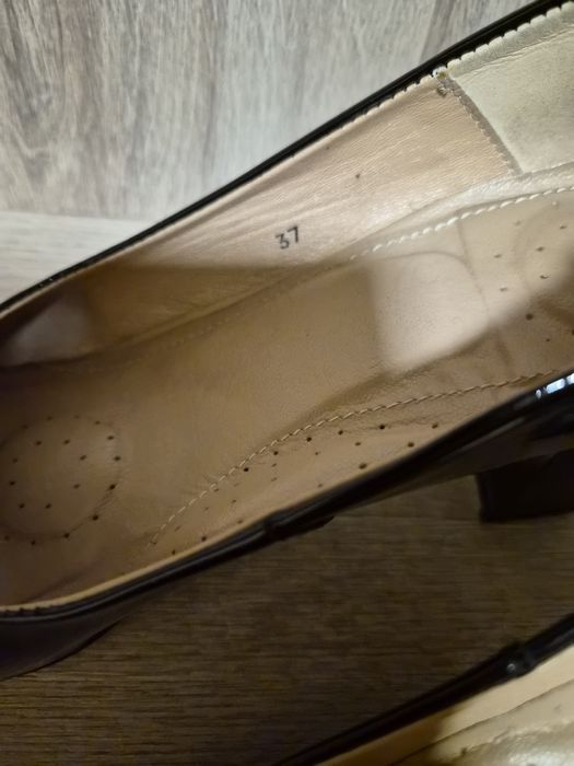 Дамски лачени обувки tendenz