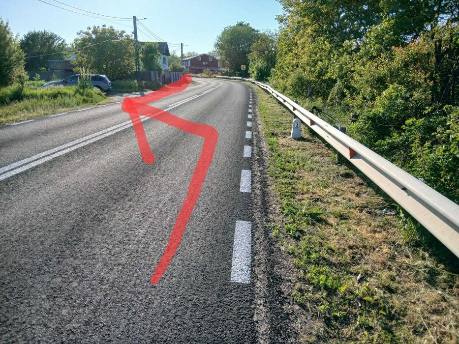 Vânzare teren Batoți(citiți cu atenție!)