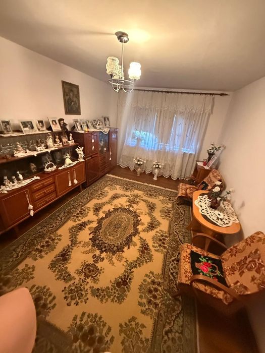 Apartament decomandat 4 camere