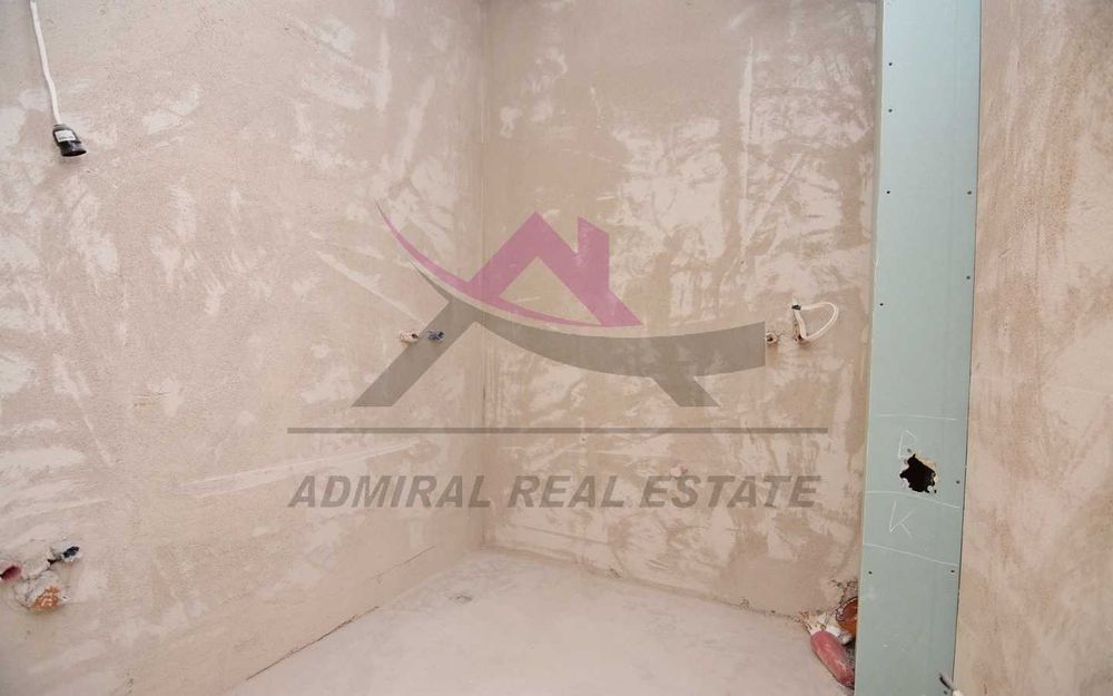 Продава се Двустаен апартамент в Варна, Бриз - 66 кв.м за 1051 €/кв.м - Снимка #4