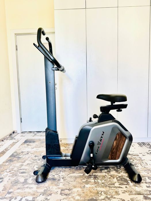 Velo trenajor sotiladi yengi