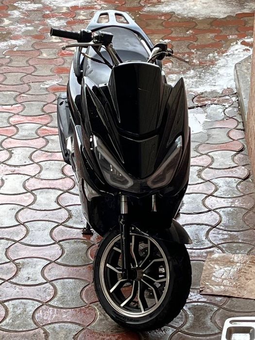 Макси скутер 150 Каскелен