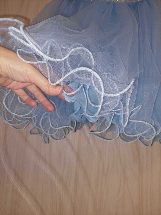 Официална коктейлна рокля небесно синя