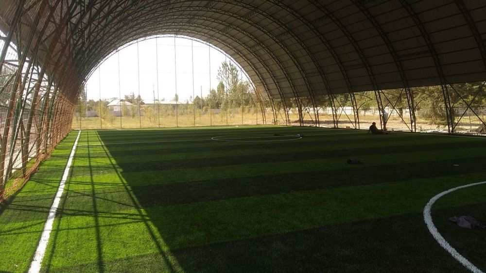Mini stadion qurish xizmati fudbolniy polya detiaki, plashatka 40x20kv