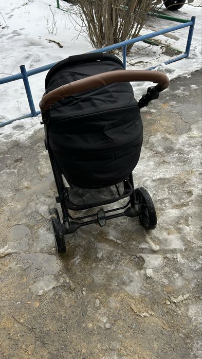 Продам коляску 2в1