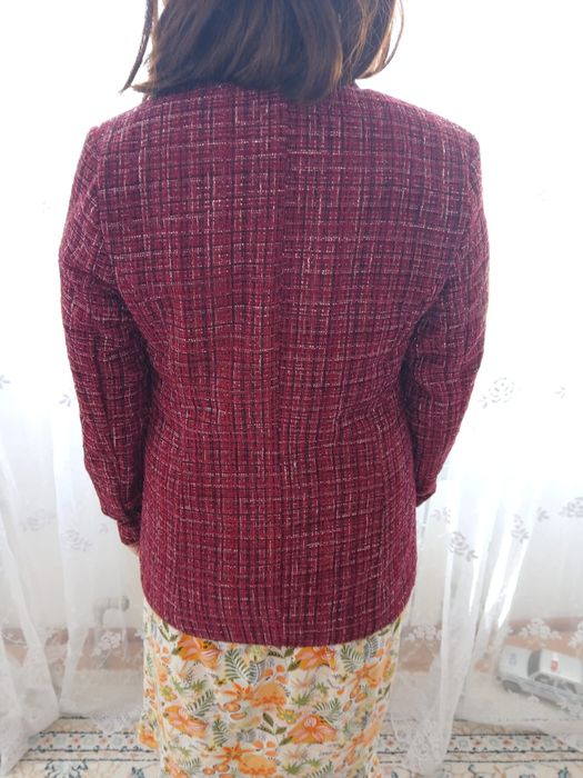 Пиджак бордовый нарядный