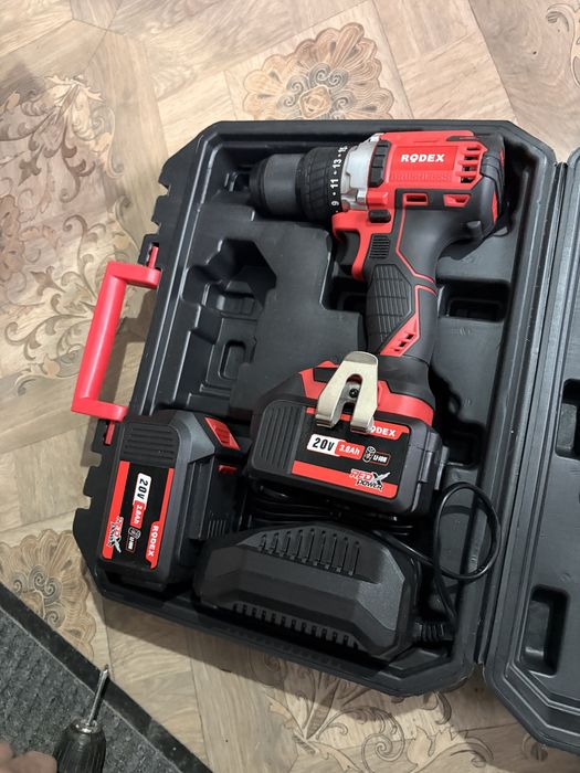 Продам новый электро дрель прифоратор