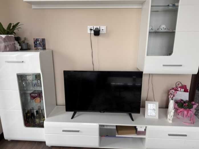 Дава се под наем Тристаен апартамент в София, Център - 93 кв.м за 800 € - Снимка #2