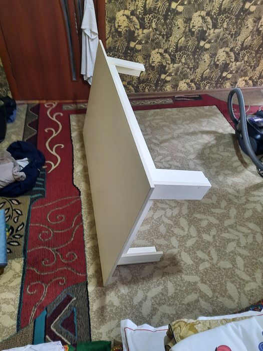 Стол \ орындық \ как новый