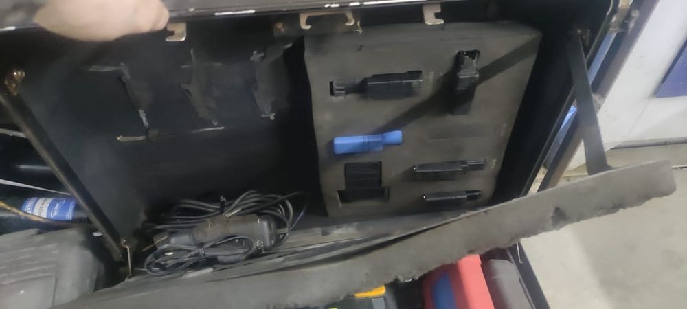 Продам мультимарочный автосканер ULTRASCAN +