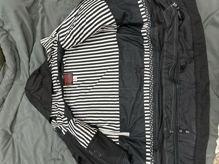 Сноубордическая куртка и штаны Burton