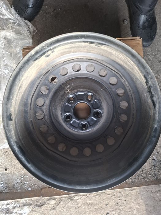 Диски  с колпаками