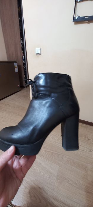 продам батильоны кожаные